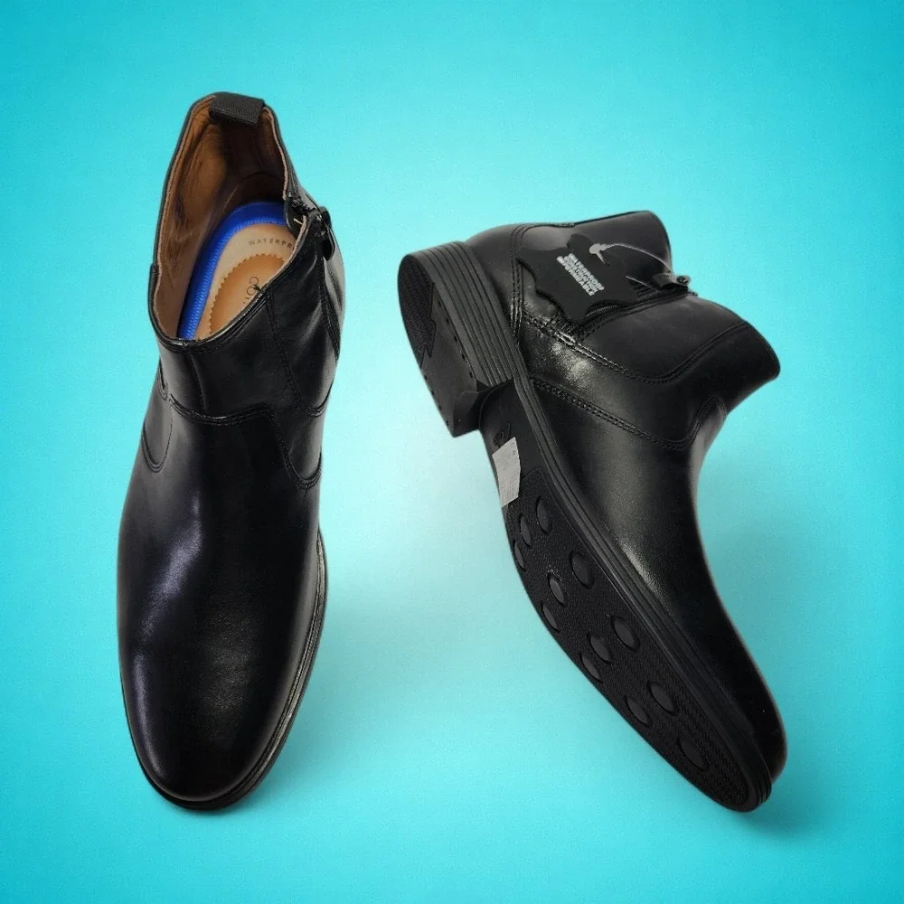 New Men's Clarks Whiddon Zip Black Leather Zip Boots, US Size 7.5